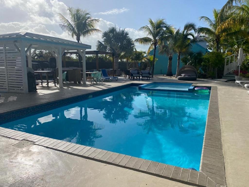 Island Club Turks & Grace Bay Place Exteriör bild